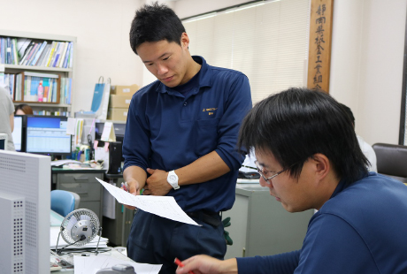 先輩社員の声